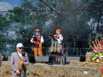 Relacja z Dożynek Powiatu Skierniewickiego w Starej Rawie, 